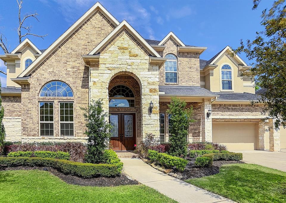 1st image of 15 Ardea Way Dr