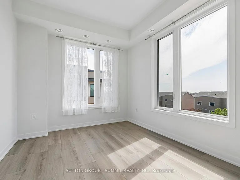 3556 Colonial Dr #16 — Photo 24