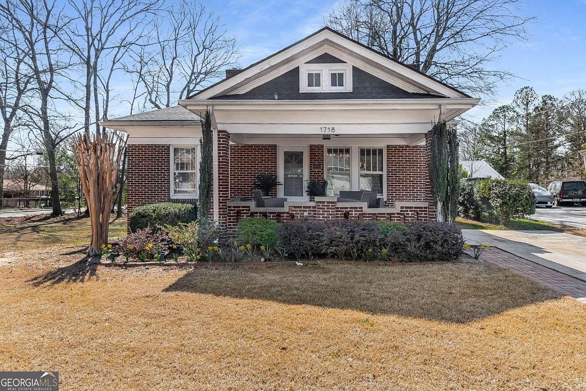 Homes For Sale In College Park Ga Master On Main Floor at Nicholas Fox blog