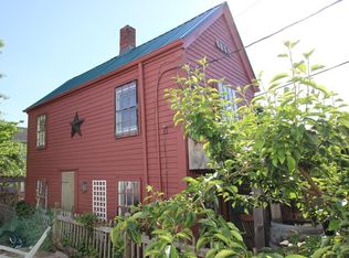 6 McIntyre Ct, Peabody, MA 01960