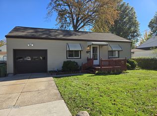 1229 E 343rd St, Eastlake, OH 44095