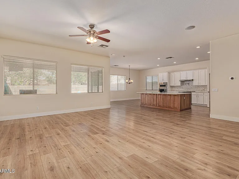4978 E Karsten Dr — Photo 8