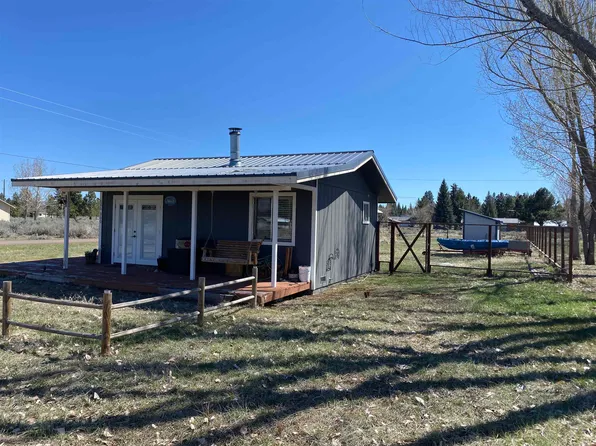 686-900 Acorn Way, Susanville, CA 96130