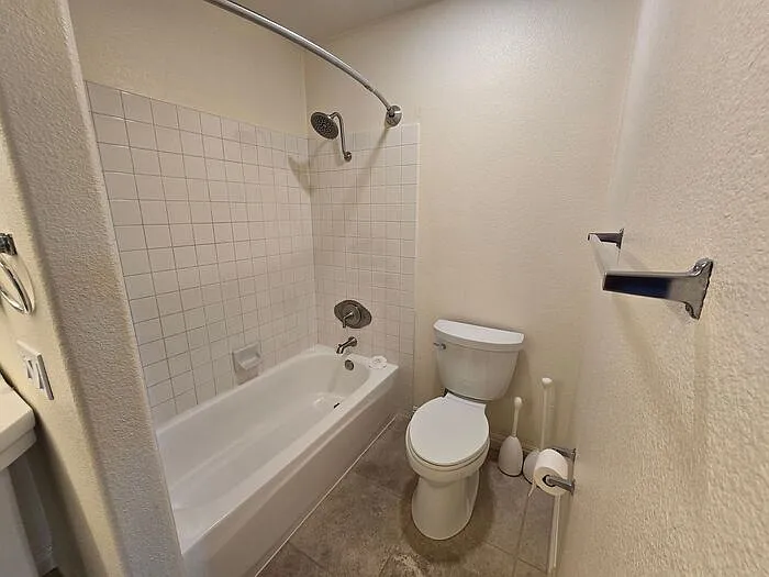 3602 Bernwood Pl #1 — Photo 24