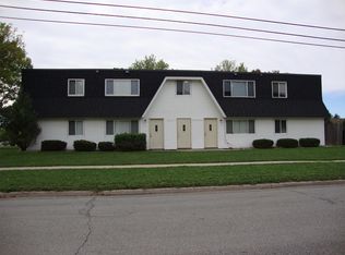 2220 W 4th St APT 3, Cedar Falls, IA 50613