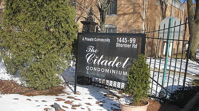 1487 Shermer Rd #204B — Photo 2