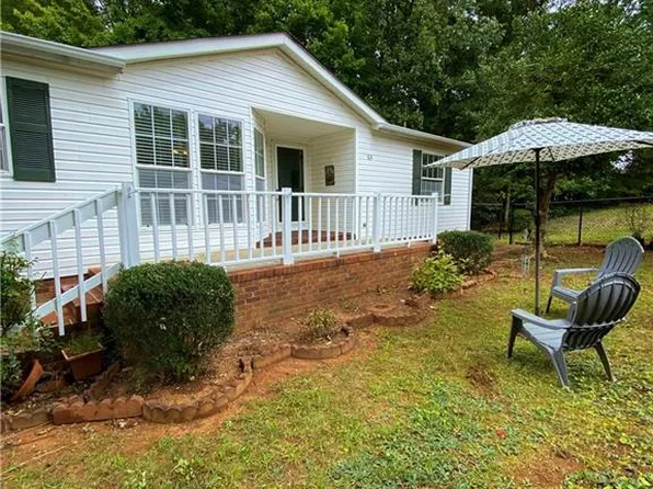 165 Lick Fork Ln, Reidsville, NC 27320