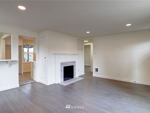 4th image of 17315 33rd Ave S