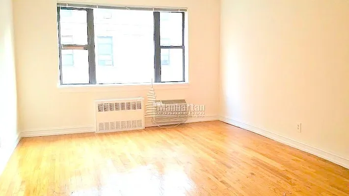 Rented by Manhattan Connection | media 12