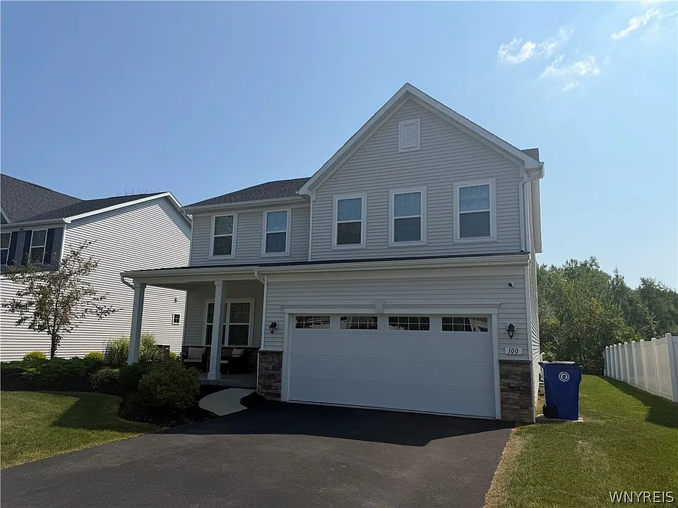 100 Lynette Ln