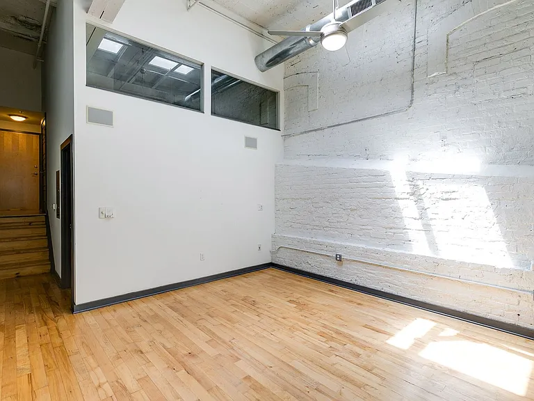 The Cameron Lofts — Photo 21