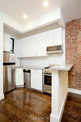 Rented by Town Residential | media 2