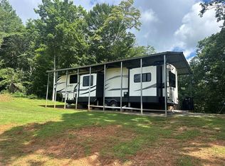 1669 Grinders Mill Rd, Galax, VA 24333