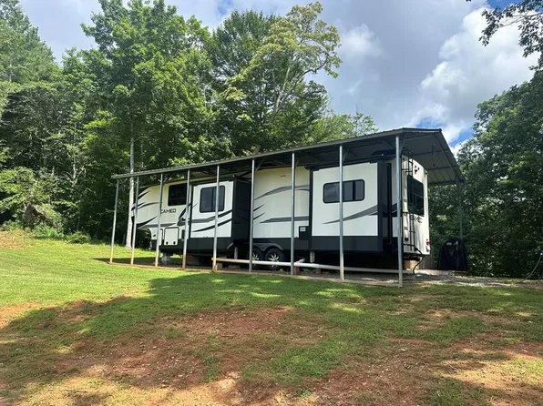 1669 Grinders Mill Rd, Galax, VA 24333