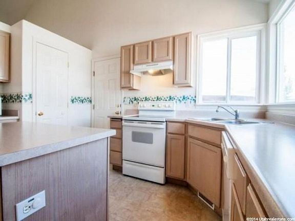 4th image of 3381 S Water Leaf Way