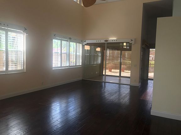 Additional Living Room