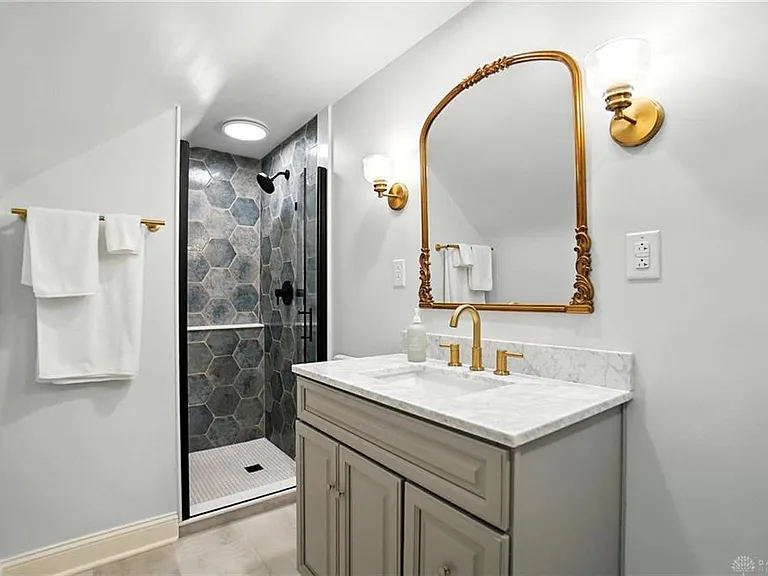 108 Napoleon Dr — Photo 27