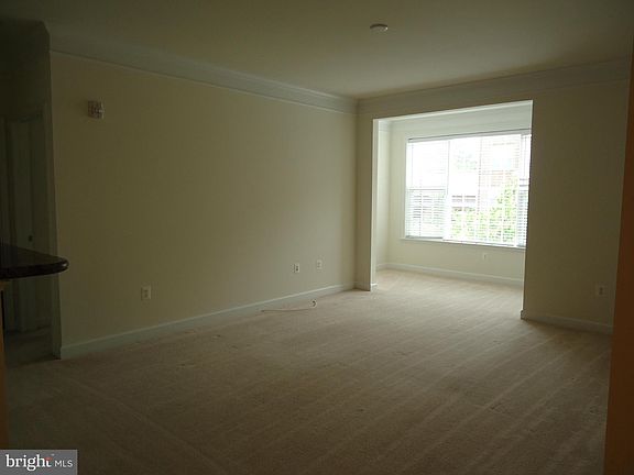 3rd image of 701 Cobblestone Blvd Unit 210