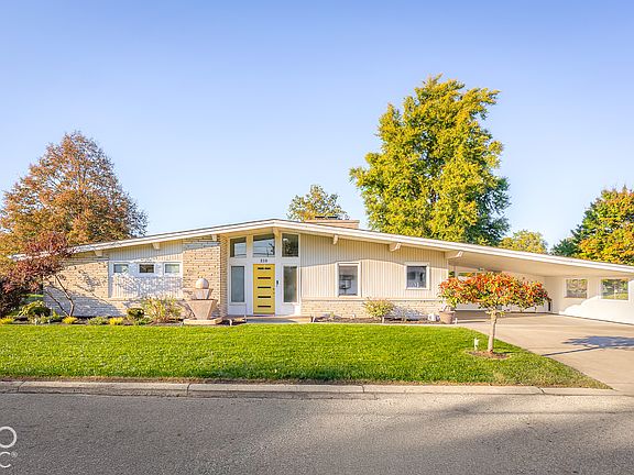2nd image of 310 Sunset Dr