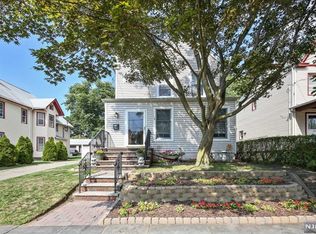 371 2nd Ave, Lyndhurst, NJ 07071