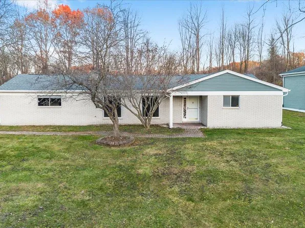 9240 Allen Rd, Clarkston, MI 48348