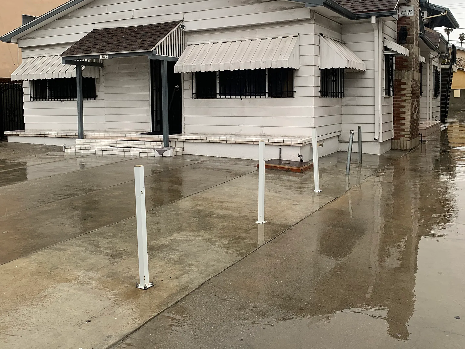 3 bed, $900 — Photo 2