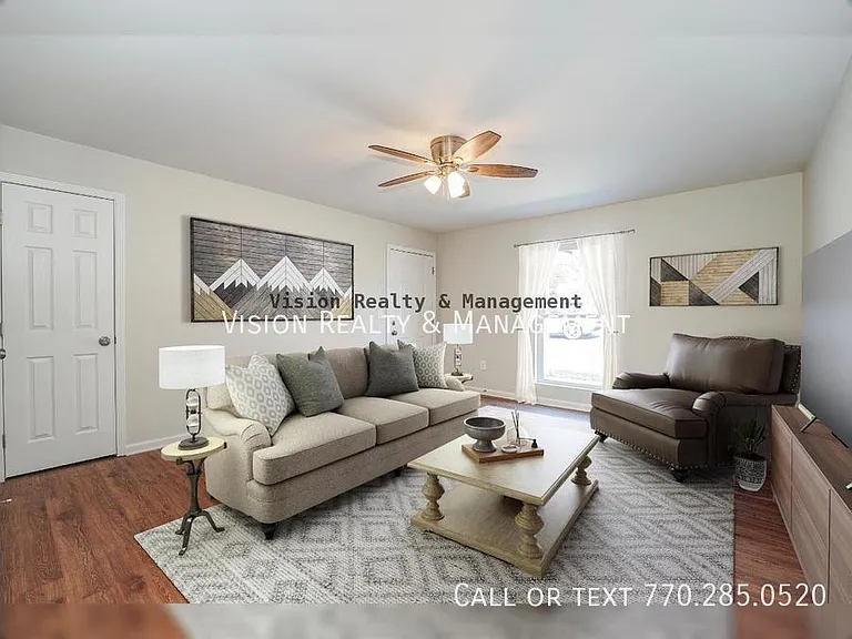 102 Sewell Rd #7 — Photo 2