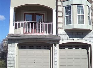 122 Osprey Ct, Secaucus, NJ 07094
