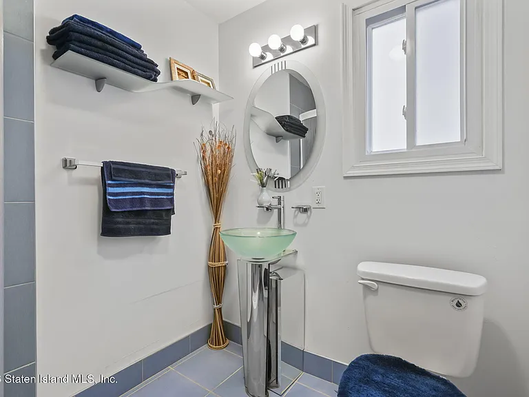 40 Devens St #1&2 — Photo 24