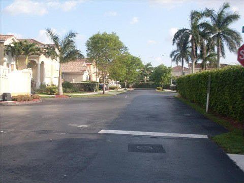 2nd image of 4892 NW 112th Ct