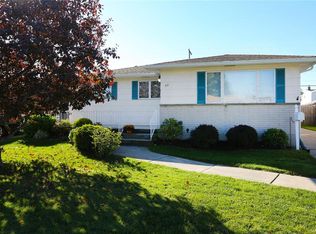 37 Poinciana Pkwy, Cheektowaga, NY 14225
