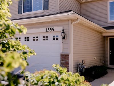 1255 Da Vinci Dr, Hampshire, IL, 60140