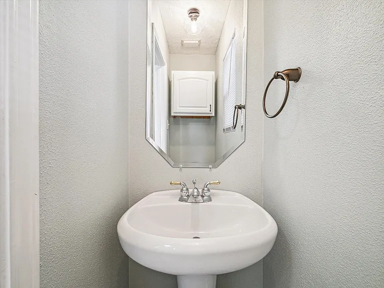 3613 Lazy Spring Dr — Photo 18