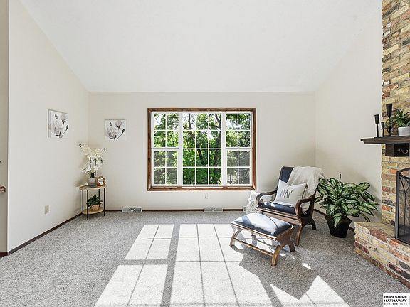 4th image of 1606 Farrell Dr