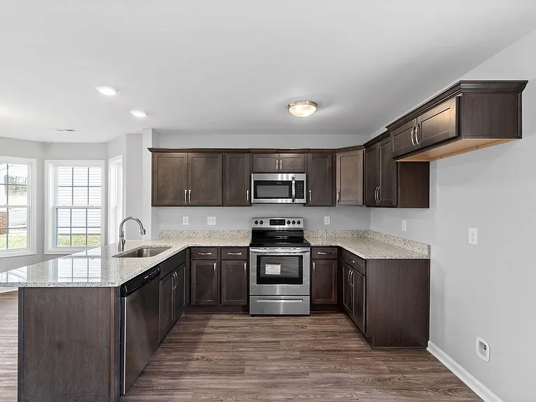 645 Stowe Ct #K — Photo 15