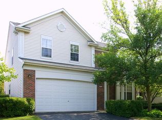 12605 Meadow Cir, Lake Bluff, IL 60044