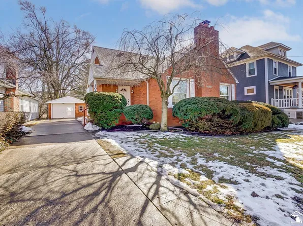 304 Lavender St, Monroe, MI 48162