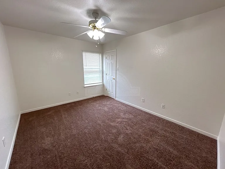 308 Cedar Ridge Dr — Photo 18