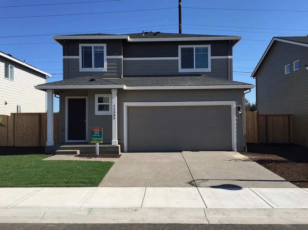 3 bed, 2.5 bath, 1591 sqft, $2,600 — Photo 1