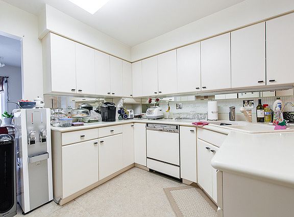 3rd image of 5144 W Weber Ln