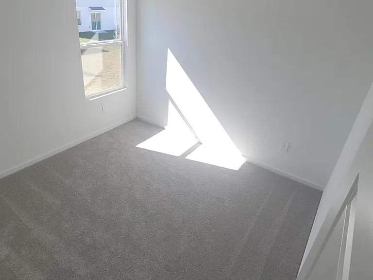 3674 Hardman Dr — Photo 2