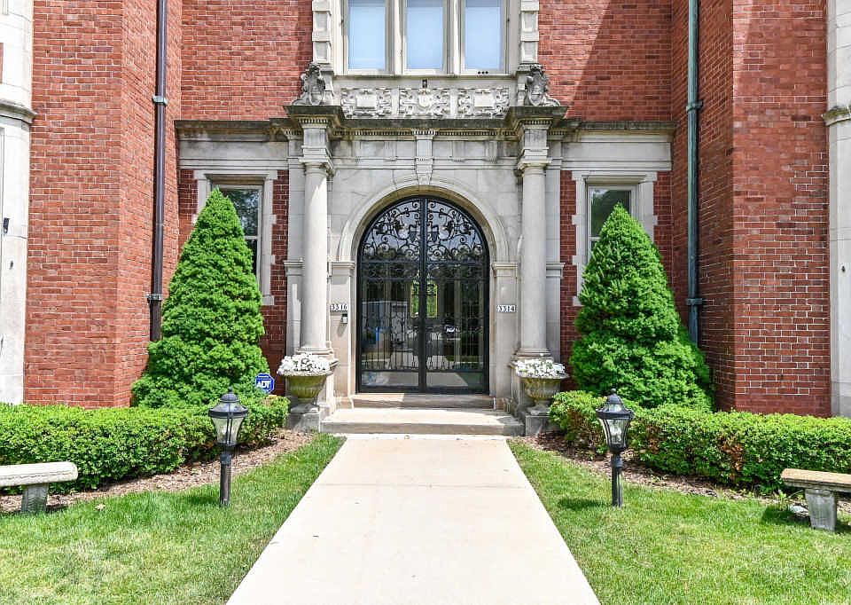 1st image of 3316 N Lake Dr #3
