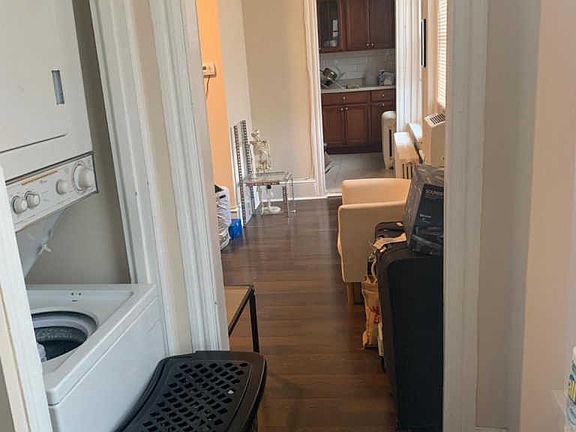 4th image of 1726 S 19th St #B