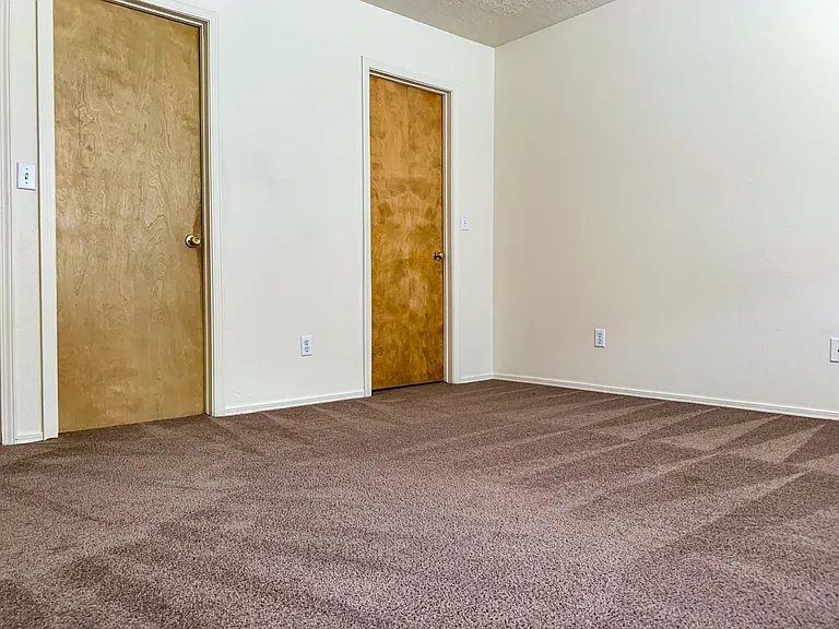 924 Valencia Dr SE — Photo 21