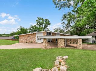 1905 Dakar Rd, Fort Worth, TX 76116
