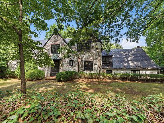 2nd image of 3625 Ridgewood Ln SW