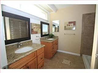 5th image of 5621 Pinewell Ct