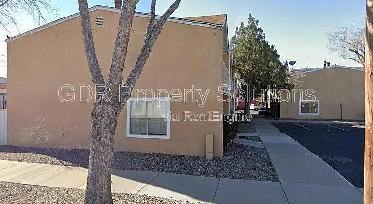 700 Fruit Ave NW — Photo 23