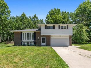 7840 Hoover Ct, Mentor, OH 44060