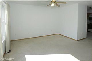 3rd image of 7555 Foxwood St